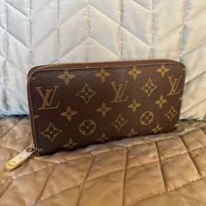 LV Monogram Zippy Wallet